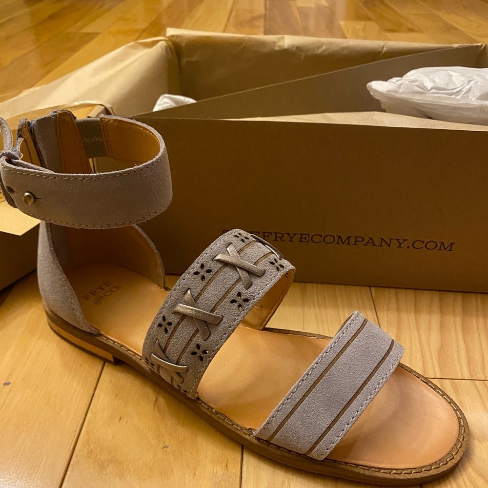 Frye Evie sandal